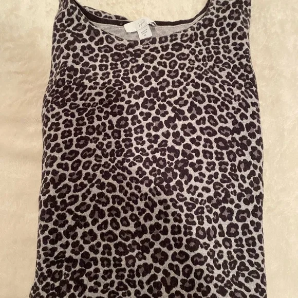 J.Jill light weight sweater. Like new. Xl - Picture 1 of 5